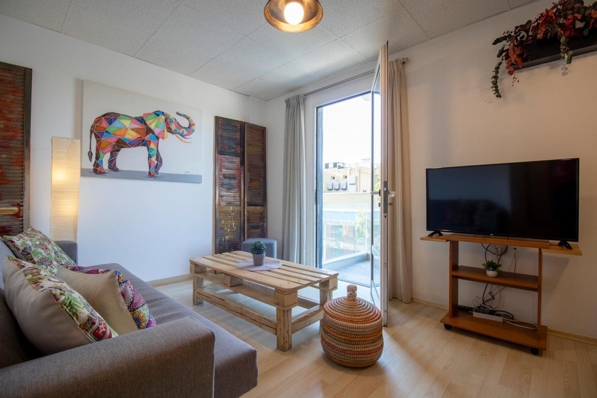 Modern City Apt In The Heart Of Heraklion Dış mekan fotoğraf